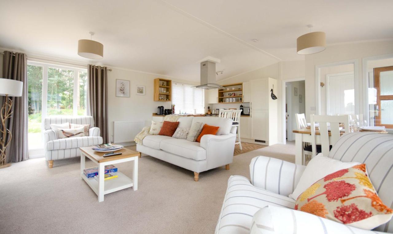 Hollicarrs - Woodland Lodge York