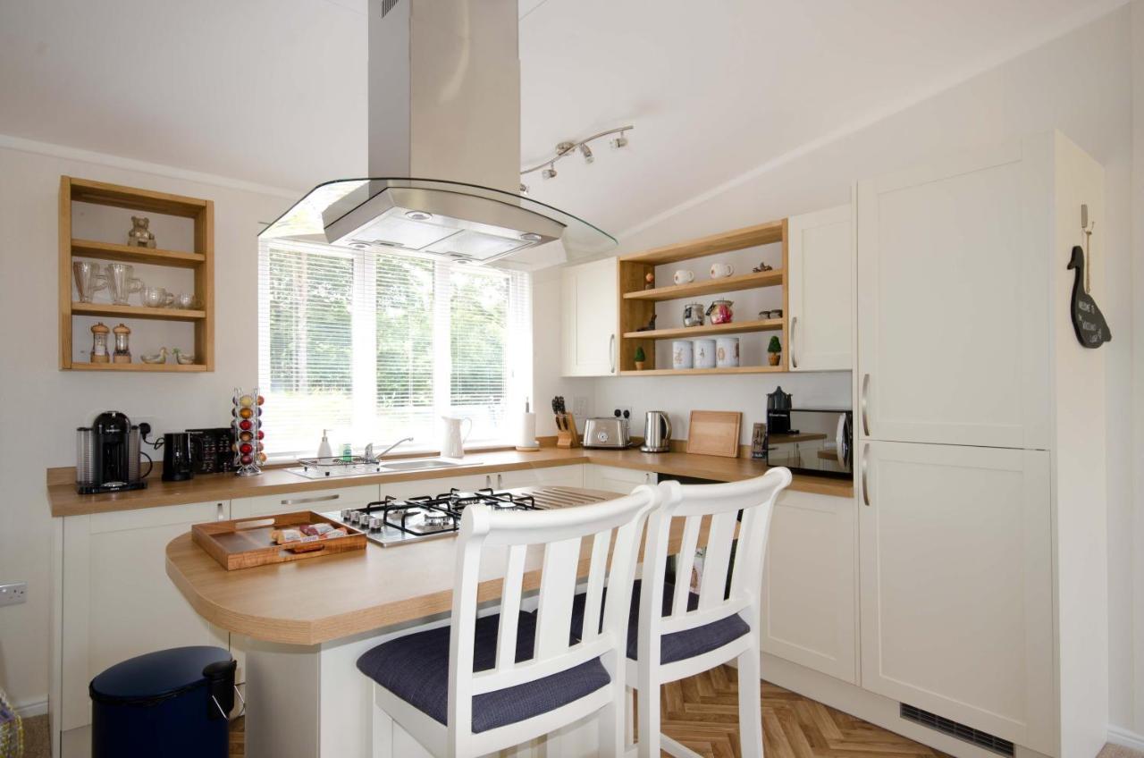 Lodge Hollicarrs - Woodland York