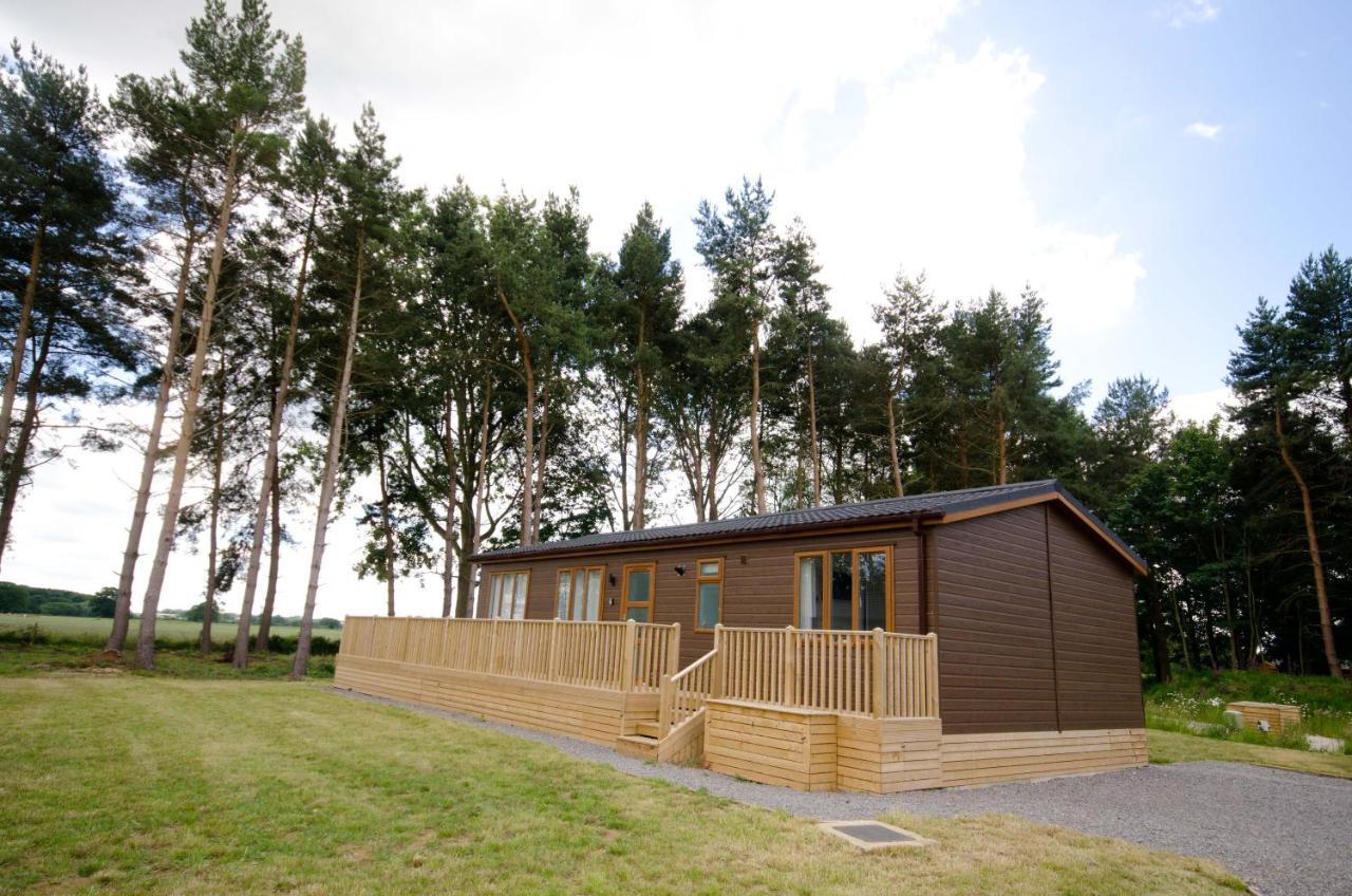 Hollicarrs - Woodland Lodge York
